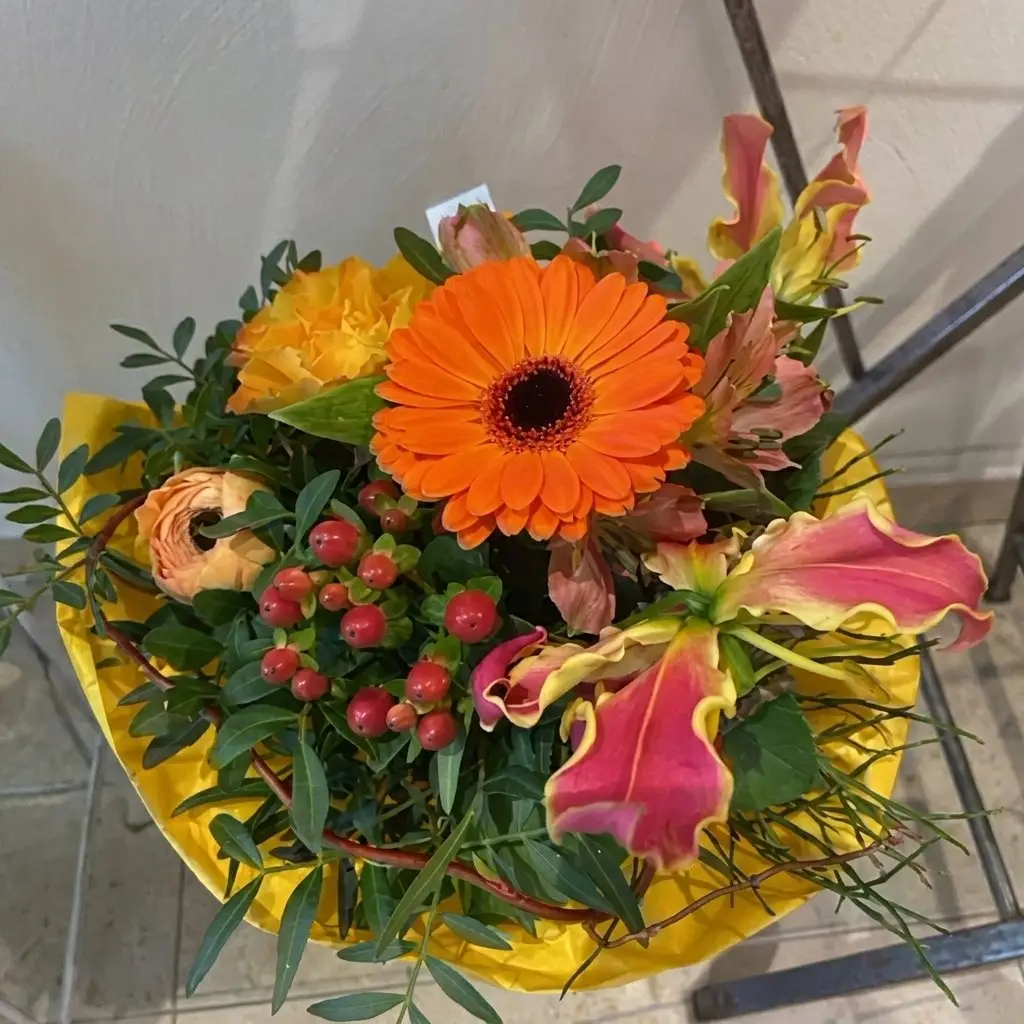 Blumenstrauß mit Orangen Blüten.